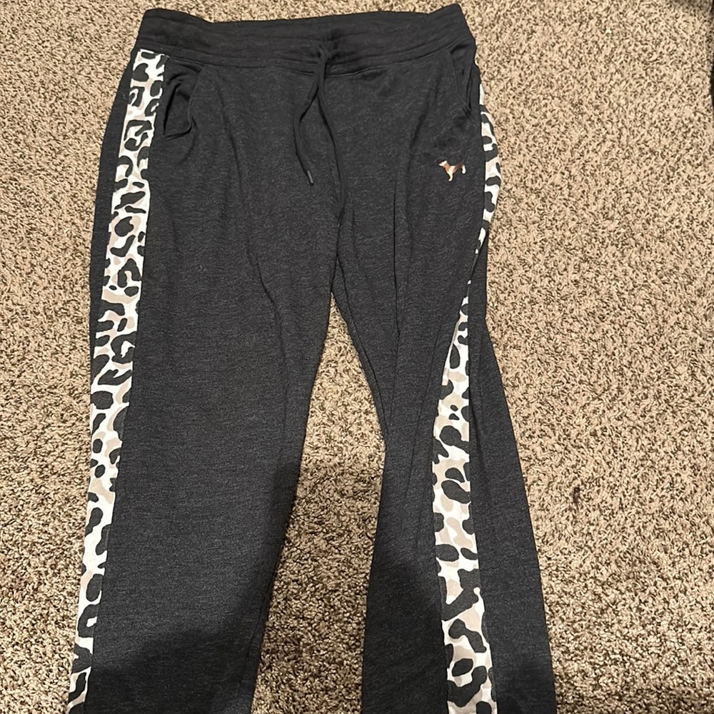 Worn once NO TAGS PINK jogger sweatpants size LARGE